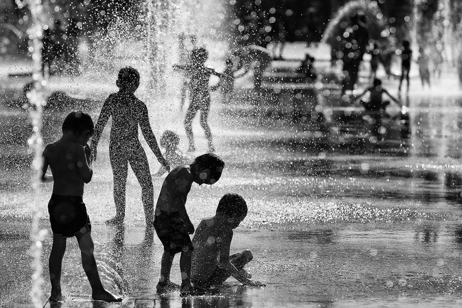 вода, фонтан, брызги, лето, жара, дети, силуэт, эйфория, ницца, ALLA SOKOLOVA