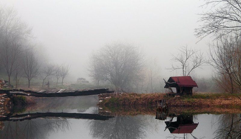 Foggy mirror фото превью