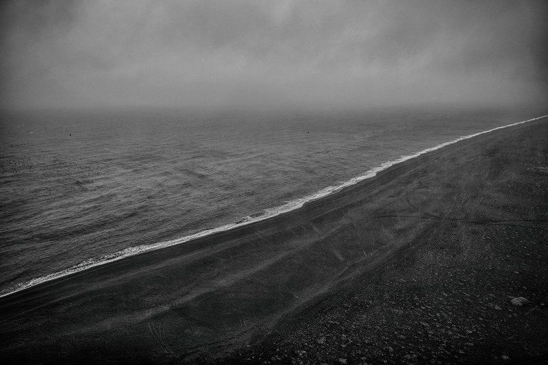 пейзаж, исландия, природа, путешествие, океан, гроза, , пляж, дождь, iceland, landscape, beach, trip, traveling, rain Black sand beach фото превью