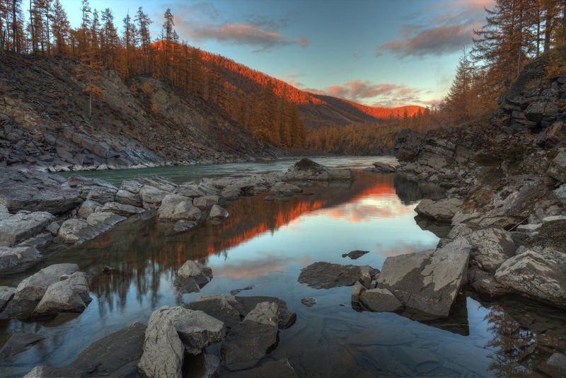 природа, путешествие, закат, осень, горы, река Осень в горах фото превью