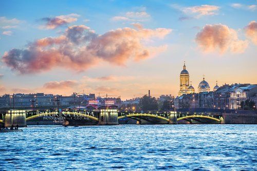 Биржевой мост и Собор