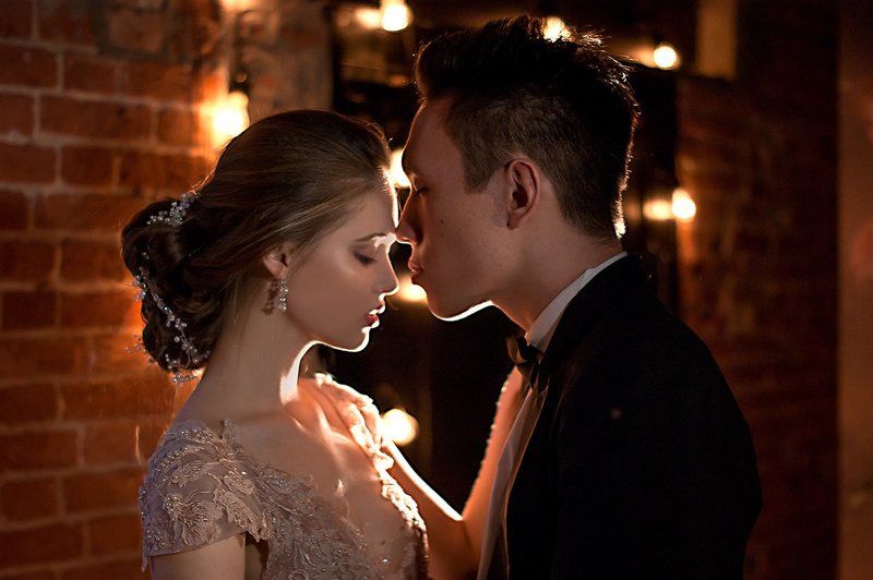 Молодые. фото превью