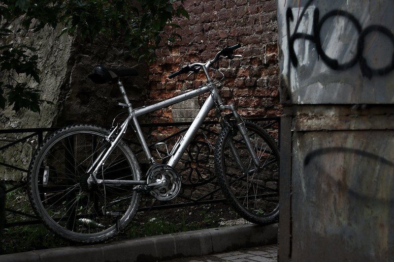 #deep.spb, #deepspb, #санктпетербург, #петербург, #спб, #питер, #saintpetersburg, #petersburg, #spb, #piter, #город, #city, #street, #streetphoto, #streetphotography, #cityscape, #urbex, #urbexphoto, #urbanexploration, #abandoned, #walls, #vintage, #brick 170928.1 фото превью