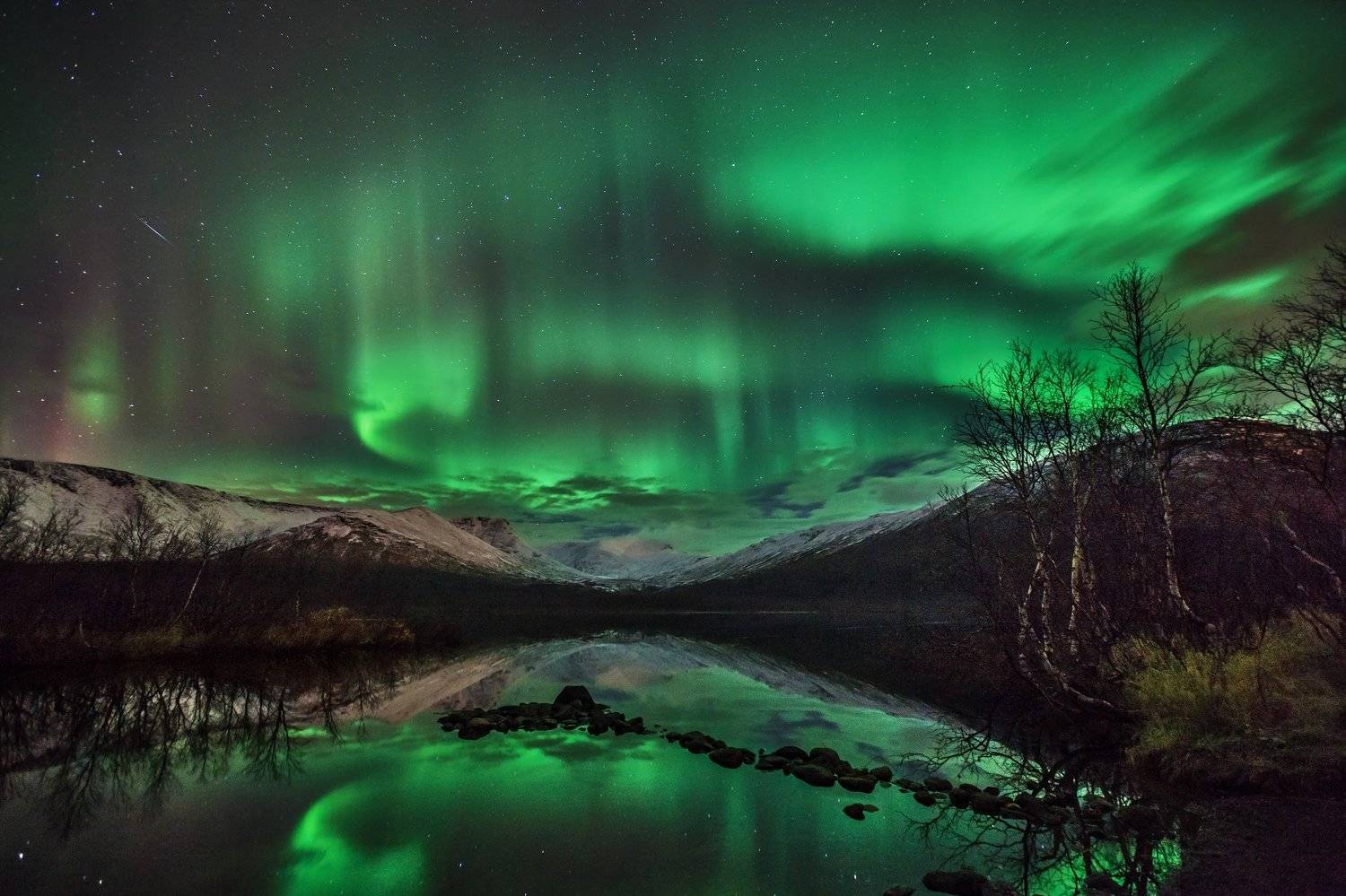 хибины, горы, ночь, сияние, метеор, звезды, небо, осень, озеро, кольский, север, заполярье, путешествие, Григорий Ильин