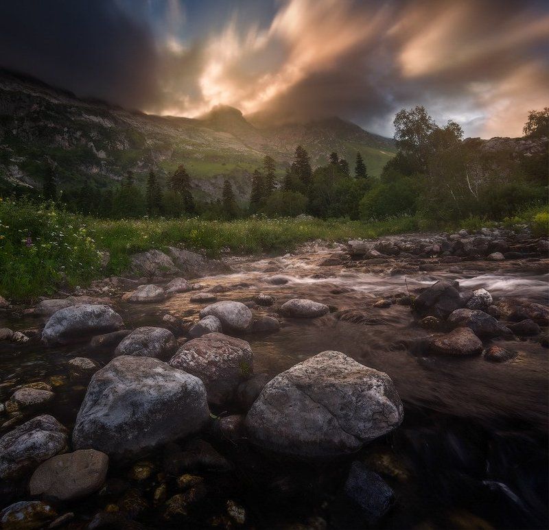 Красные скалы фото превью