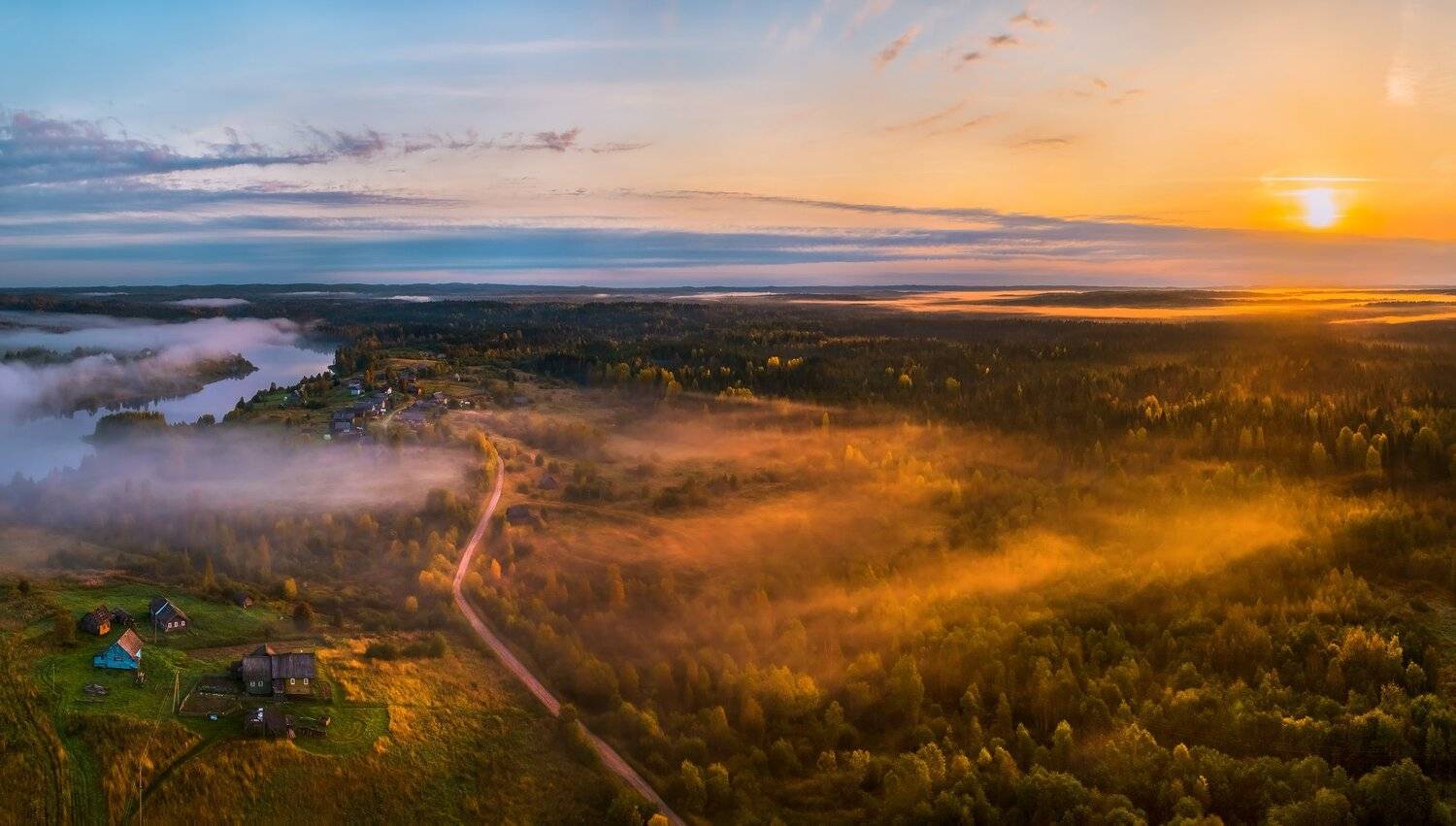 осень,  ленинградская область, лес, вепсский лес, рассвет, туман, луг, парк, заказник, солнце, тайга, ели, заповедная россия, деревня, озеро ладвинское, вепсы, дома, дорога, история., Лашков Фёдор