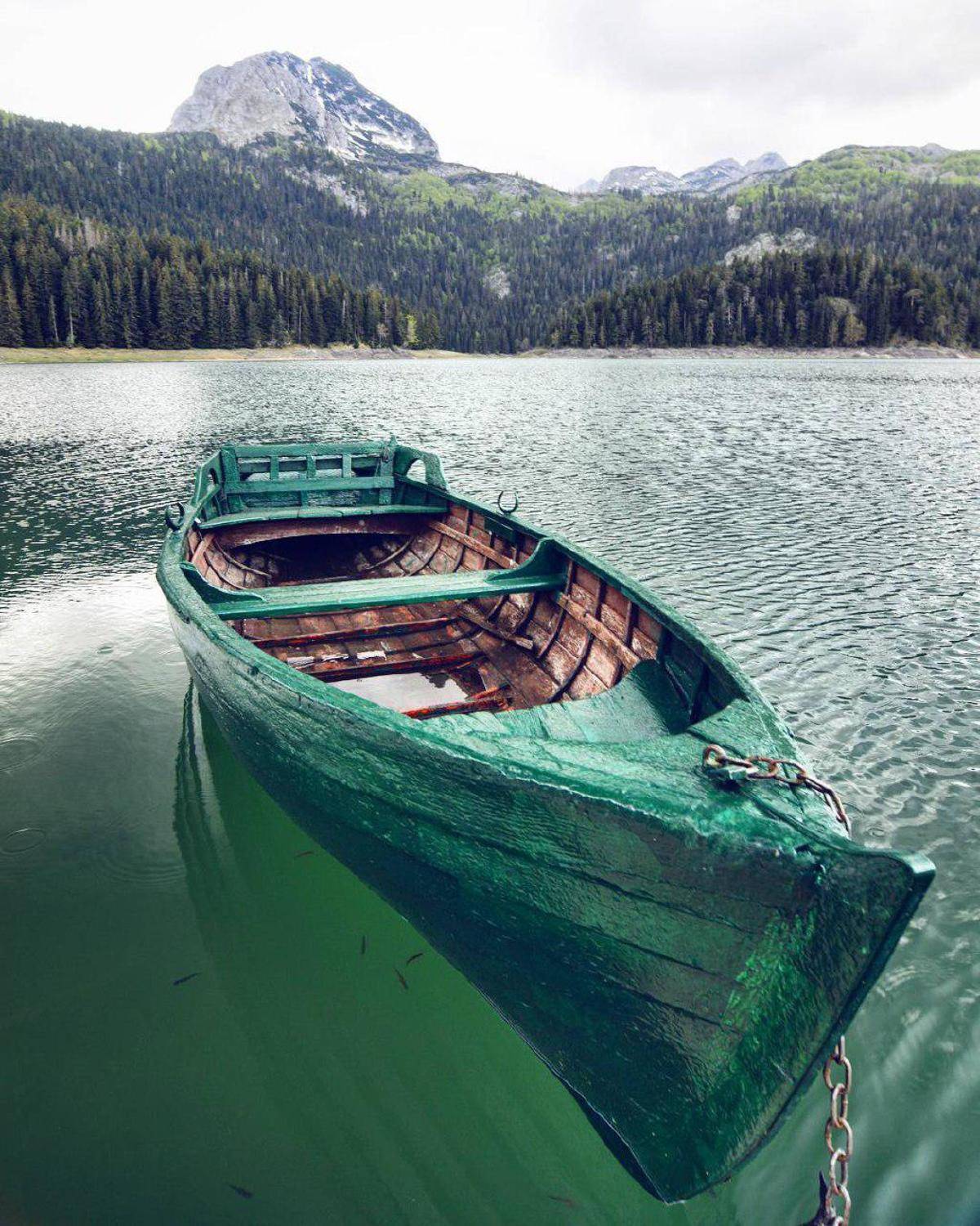 черное, Денис Воронин