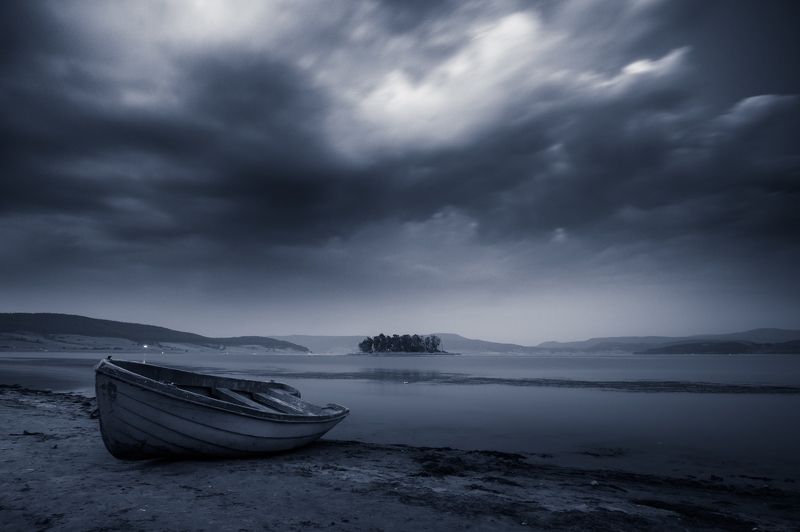 Storm is coming фото превью