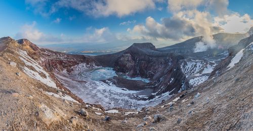 В кратере вулкана