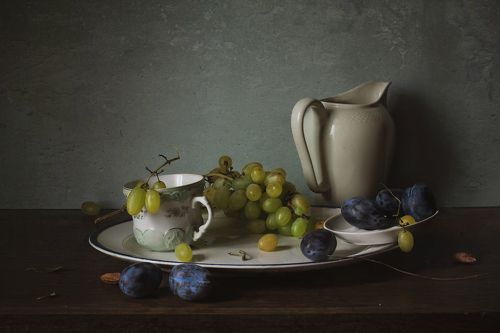 С виноградом и сливами