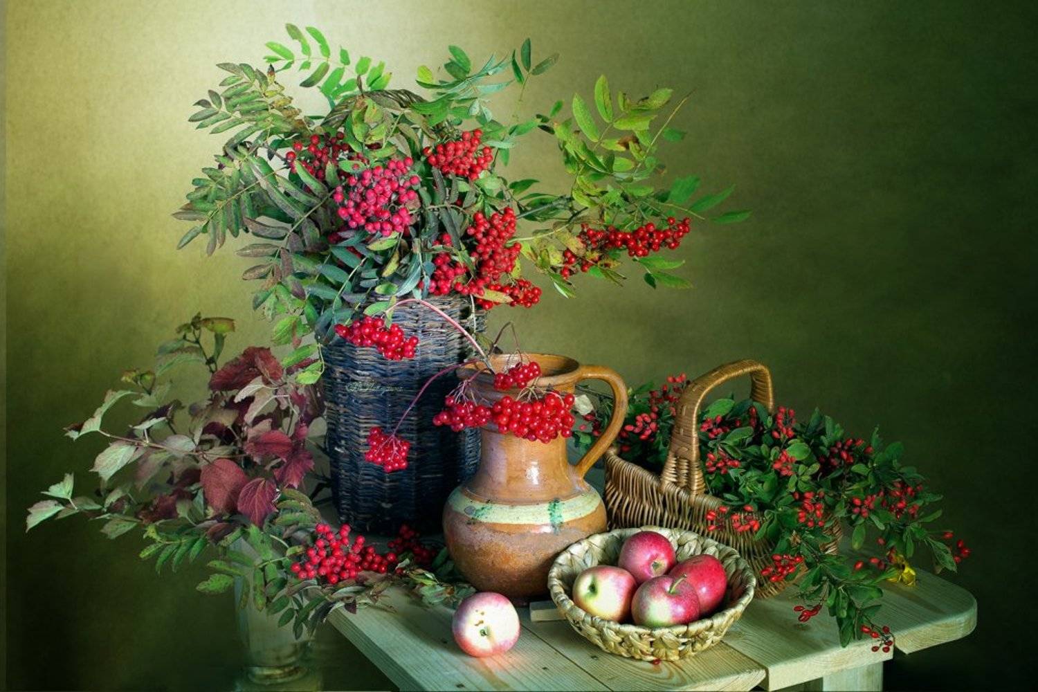 ягода ,рябина ,калина ,барбарис ,осень ,вера павлухина,, Вера Павлухина