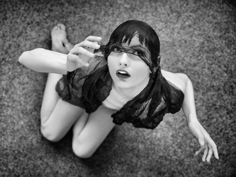 nude girl woman bw akt ню арт портрет крик / scream фото превью