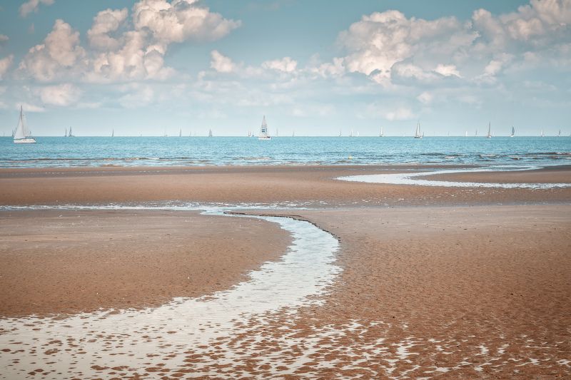 море,пляж, небо, облака, яхты,бельгия *Соленый ветер* фото превью