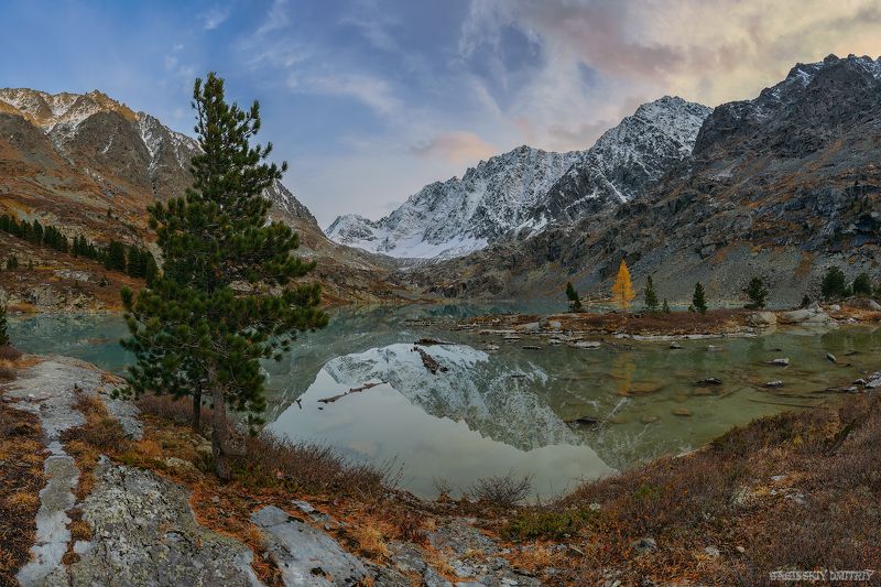 алтай, осень, озеро, горы, небо, облака Озеро Куйгук фото превью