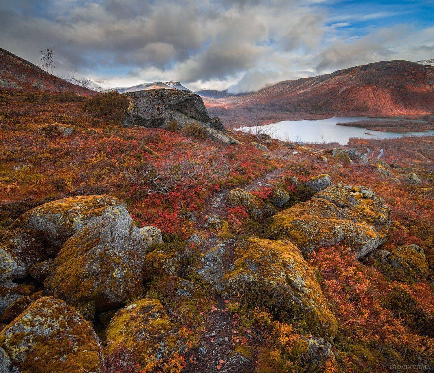 пейзаж,хибины,россия,осень,кольский,север,дорога,свет,перспектива,небо, Виталий Истомин