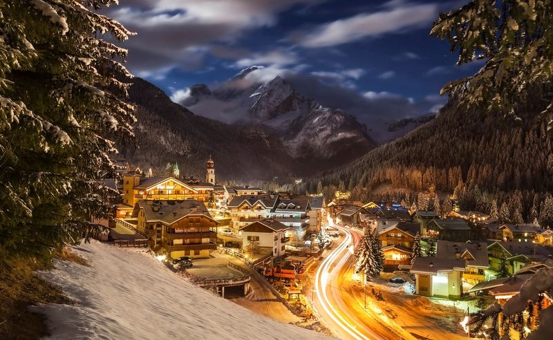 италия, канацей, доломиты, canazei, italy Ночной Канацей фото превью