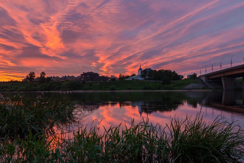 псков, pskov, великая, река, закат, история, храм, церковь, небо, вода, отражение Закат на Великой фото превью