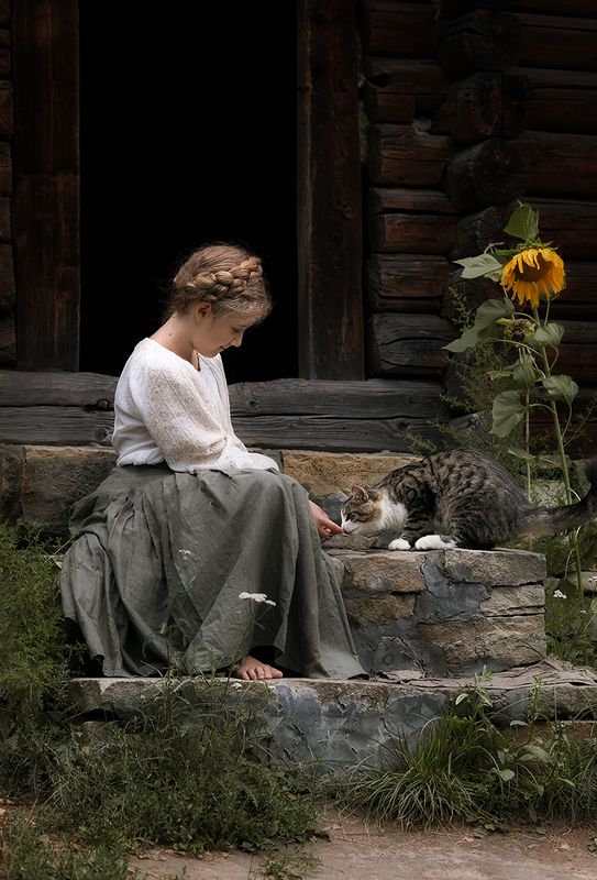 девочка кот деревня лето  фото превью