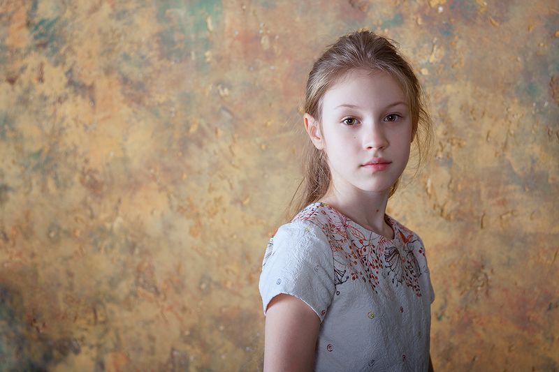 девочка, портрет, классический портрет, фото, фотография, свет, light, girl, child, portrait Лика фото превью