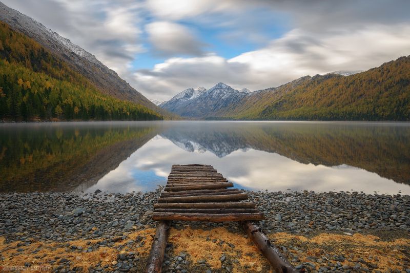 алтай, осенб, озеро, облака, небо Отражение фото превью