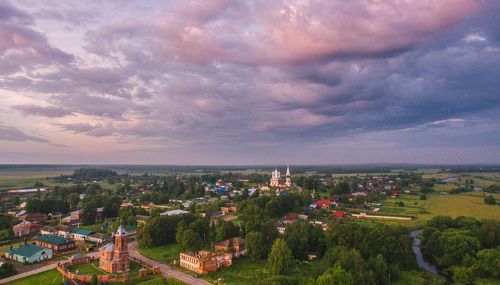 Полет на рассвете