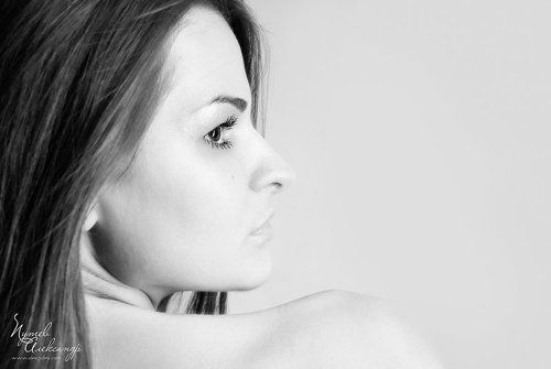 «я здесь на сером полотне возникла странно и неясно ....»