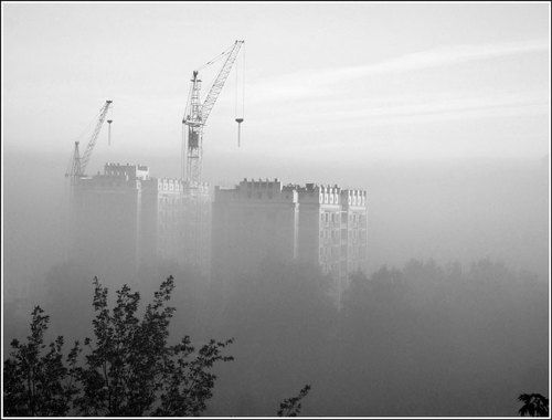 Из тумана вырастают не только айсберги...