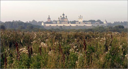 В утренней дымке встречая восход