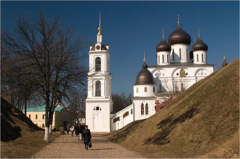 Дорога к храму у каждого своя... фото превью