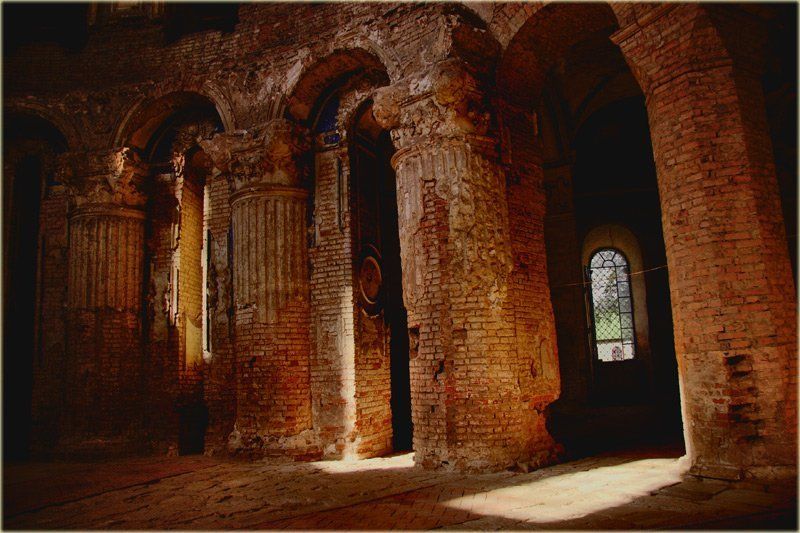 Луч света в темном царстве фото превью