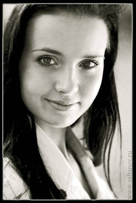 аника, Антон Салтанов