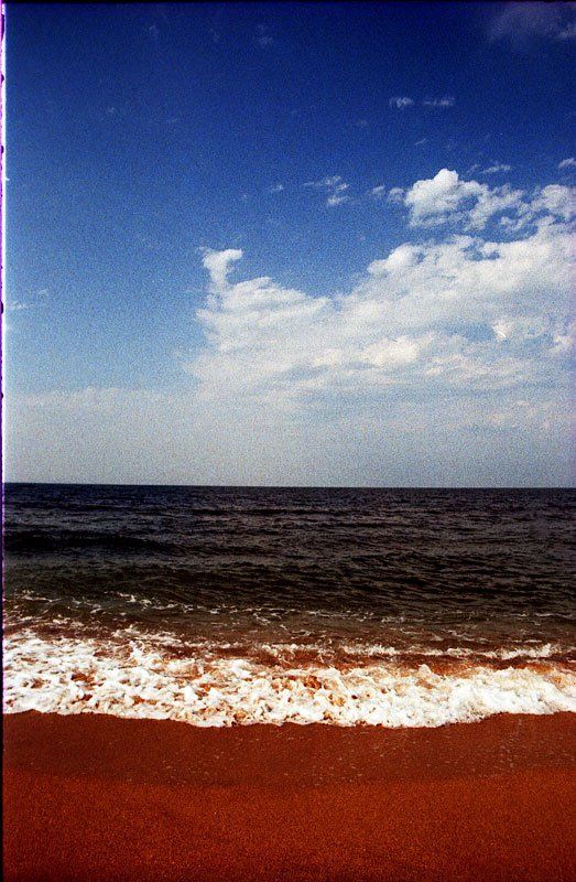 море, красный песок, кросс  фото превью