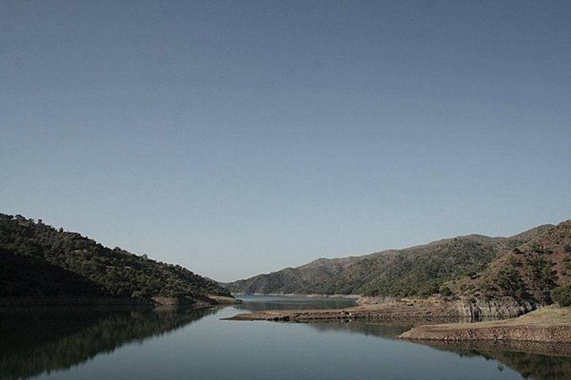 istan, spain, marbella, andalucia, испания, пейзаж, озеро, горы утренняя озерная гладь фото превью