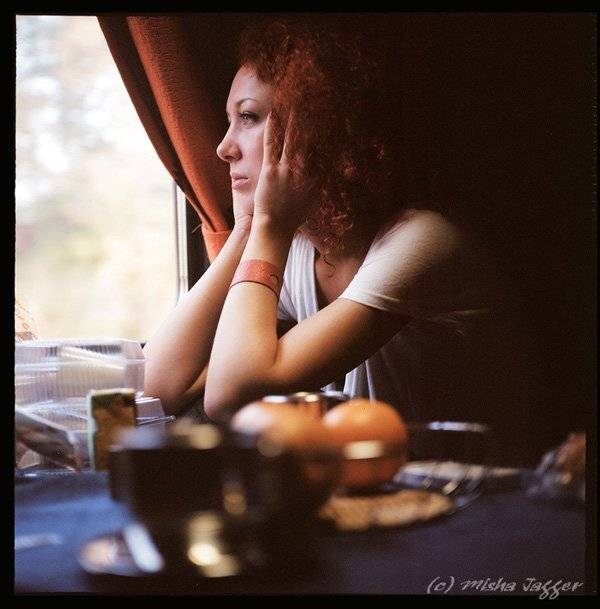 если ехать долго по железной по дороге прямо то уехать можно далеко портрет сф 6x6, Jagger