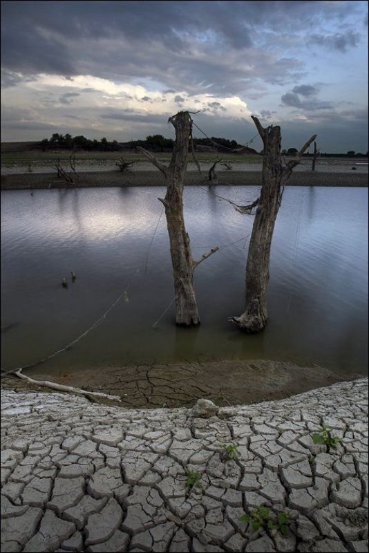 река, псекупс, засуха Обнажение фото превью