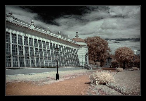 Кусково. ИК. Каменная оранжерея
