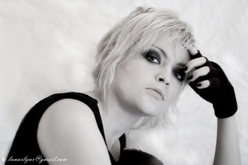 ч/б, девушка  фото превью