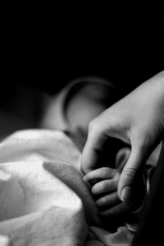 ребенок, прогулка, мама, настроение, чуства, маринич, алексей жанр, ч/б, чб, киев, сон, рука, любовь Сон фото превью