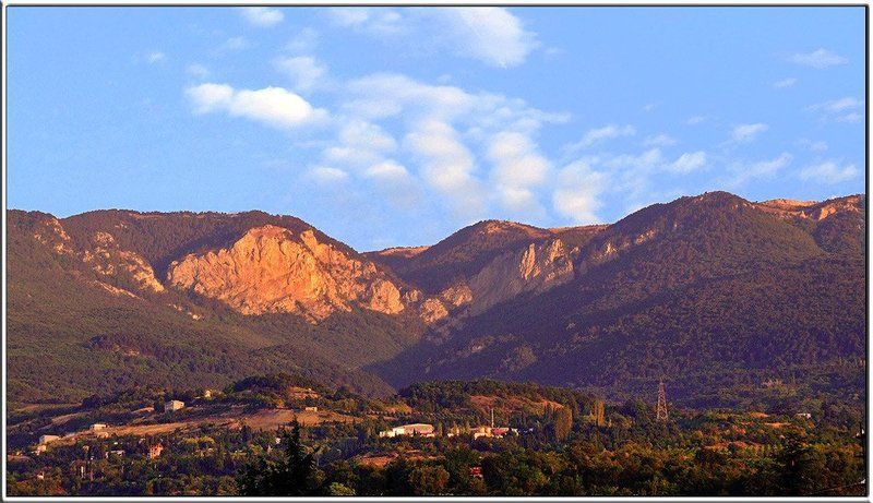 природа, горы, окрестности, крым На восходе солнца, горы становятся золотыми... фото превью