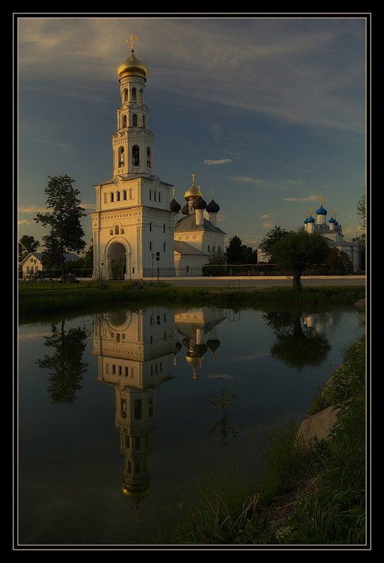 храмовый, комплекс, село, завидово, закат Завидный комплекс в селе Завидово фото превью