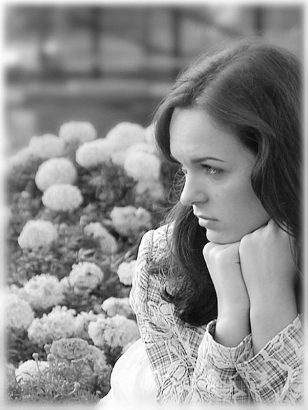 девушка, ждет, его, ч/б в ожидании... фото превью