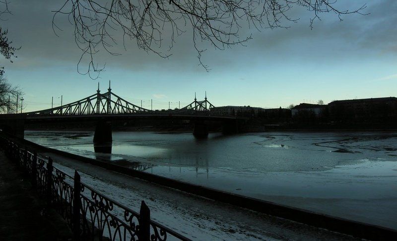 сумерки, мост Сумерки над Волгой фото превью