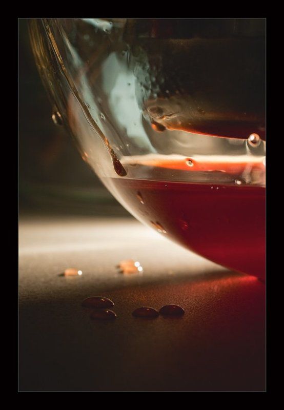 варение, капли капли варения. вишневого ) фото превью