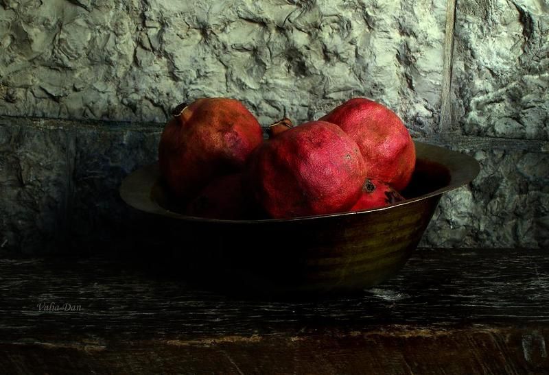 Этюд с гранатами фото превью