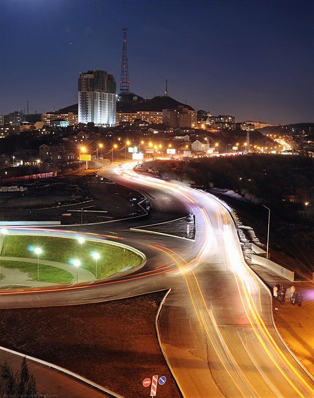 владивосток, вечер, фонари, полнолуние, темно, ноябрь, ветер, холодно, домой, дорога, машины, пробки, после, работы, проспект, красоты Домой, домой... фото превью