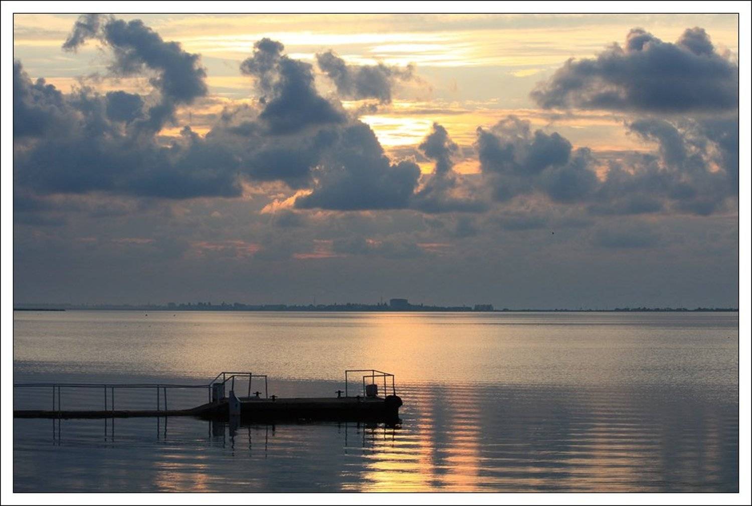 море, рассвет, пирс, облака, Максим