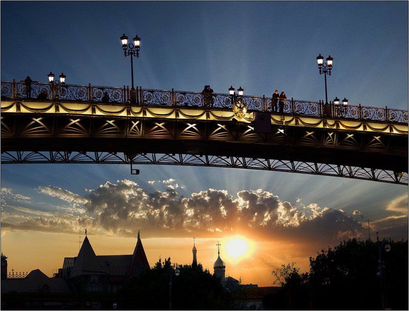 москва, вечер, закат, мост, патриарший На Патриаршем мосту фото превью