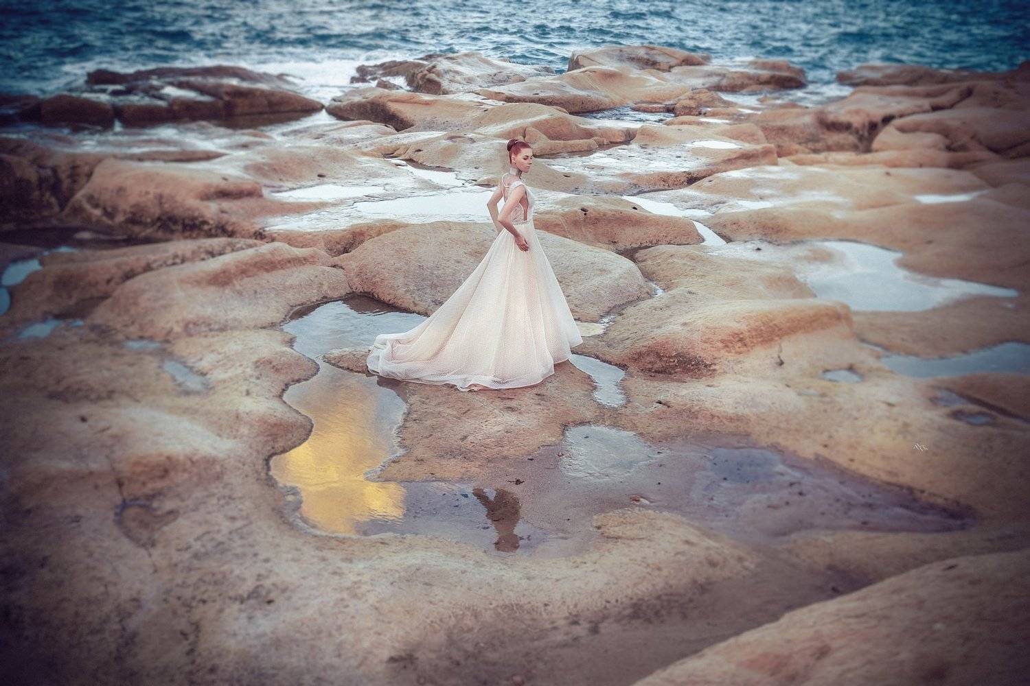 woman, bride, portrait, dress, workshop, malta, colors, seaside, reflection, Руслан Болгов (Axe)