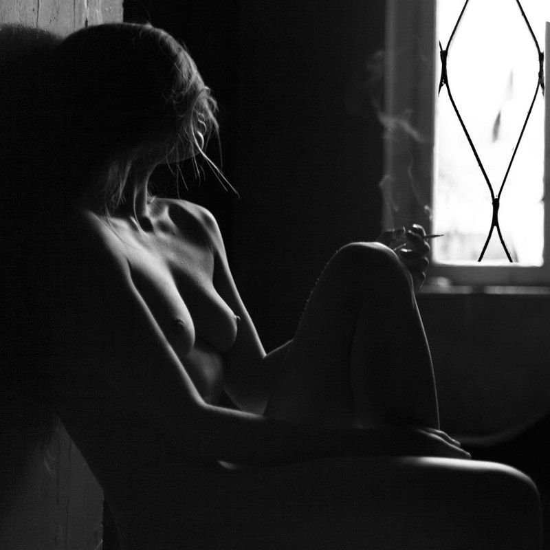 У окна фото превью