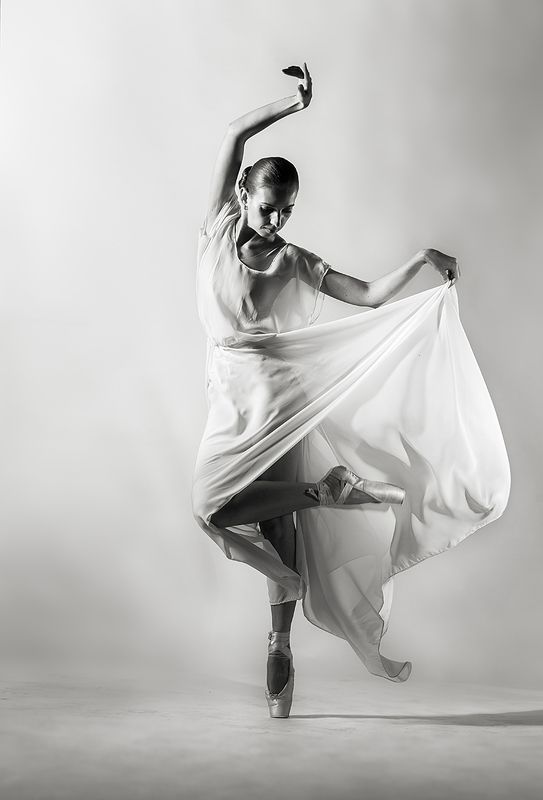танец, студийная, постановочная, чёрно-белое, концепт, графическая, art, fine art, романтическая, балет, тело, линии, свето-тень, девушка, красивая, движение, davydov Танец... фото превью